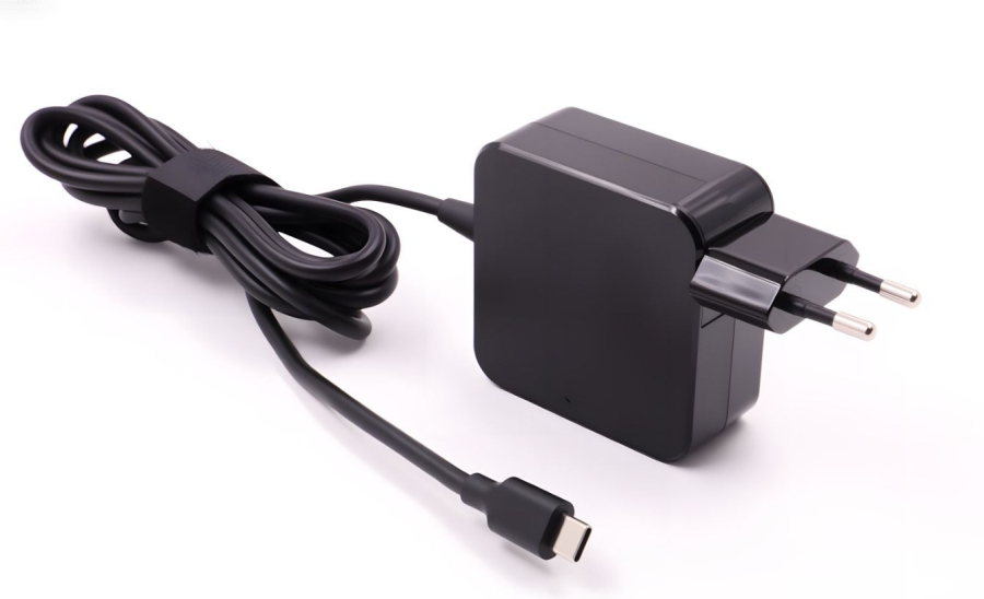 CoreParts MBXUSBC-AC0005 USB-C Power Adapter