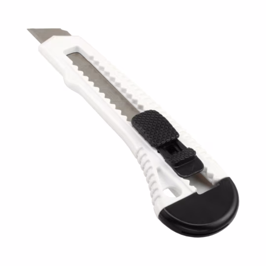 InLine&reg; Coltello taglierino Cutter con lama da 18mm
